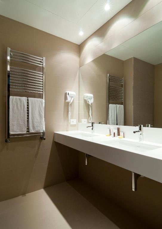 Junior Suite,742787278:JPEG